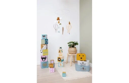 Spielkoffer-Set In Schlichtem Design – Bild 8