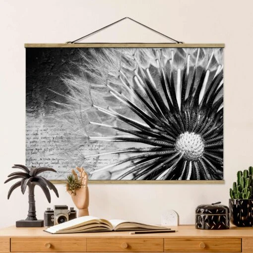 Stoffbild Mit Posterleisten - Pusteblume Schwarz & Weiß In Schwarz-Weiß – Bild 2