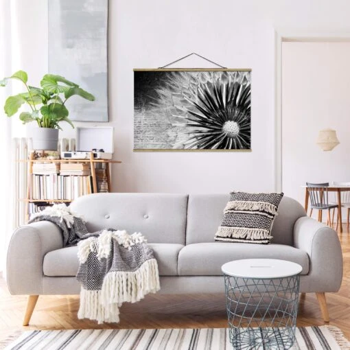 Stoffbild Mit Posterleisten - Pusteblume Schwarz & Weiß In Schwarz-Weiß – Bild 3